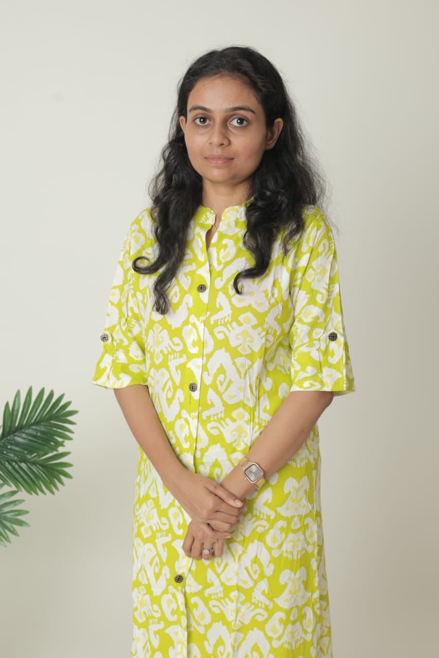Woman in Yellow Printed Kurta